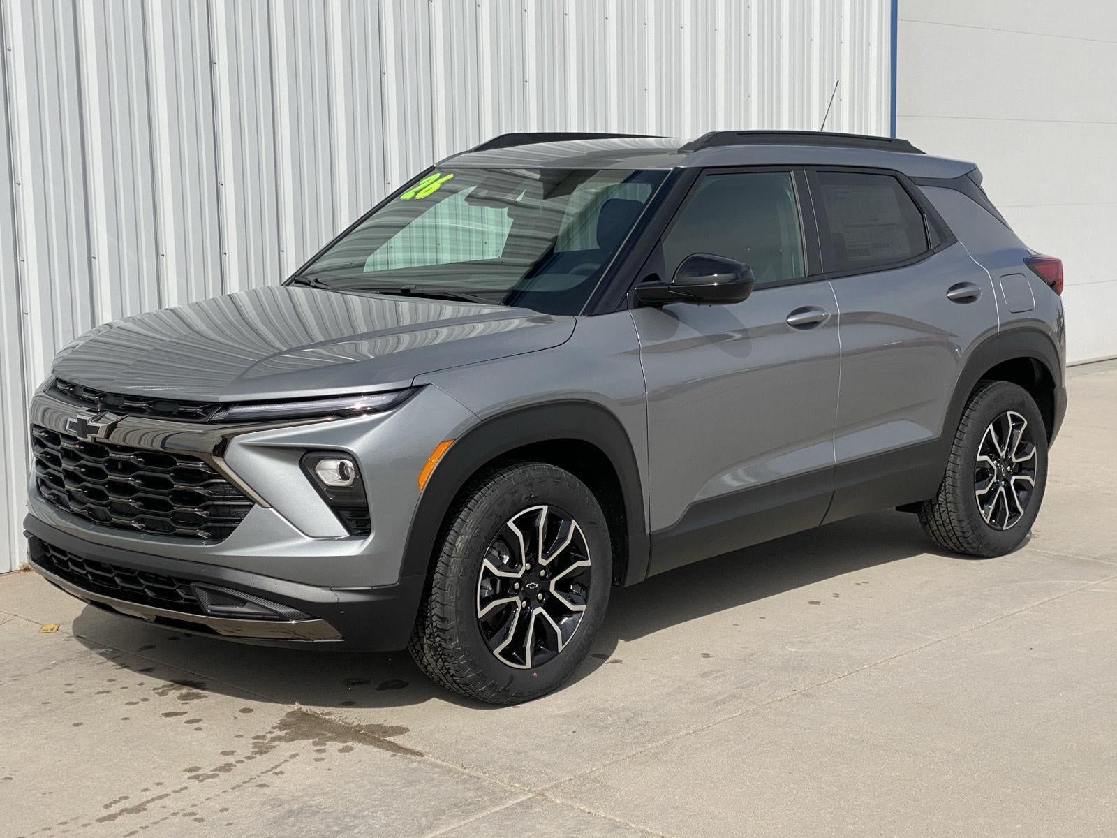 2026 Chevrolet Trailblazer ACTIV in Sterling Gray Metallic — front three-quarter view